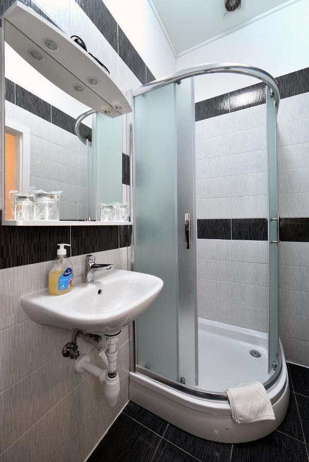 Virtus Apartments And Rooms With Free Private Parking Zagreb Exterior photo