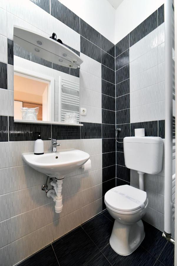 Virtus Apartments And Rooms With Free Private Parking Zagreb Exterior photo