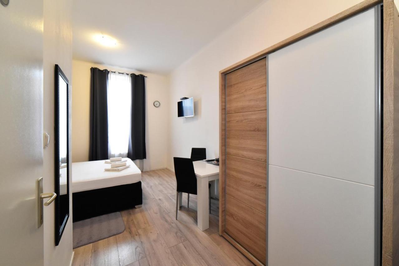 Virtus Apartments And Rooms With Free Private Parking Zagreb Exterior photo