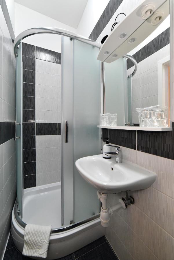Virtus Apartments And Rooms With Free Private Parking Zagreb Exterior photo